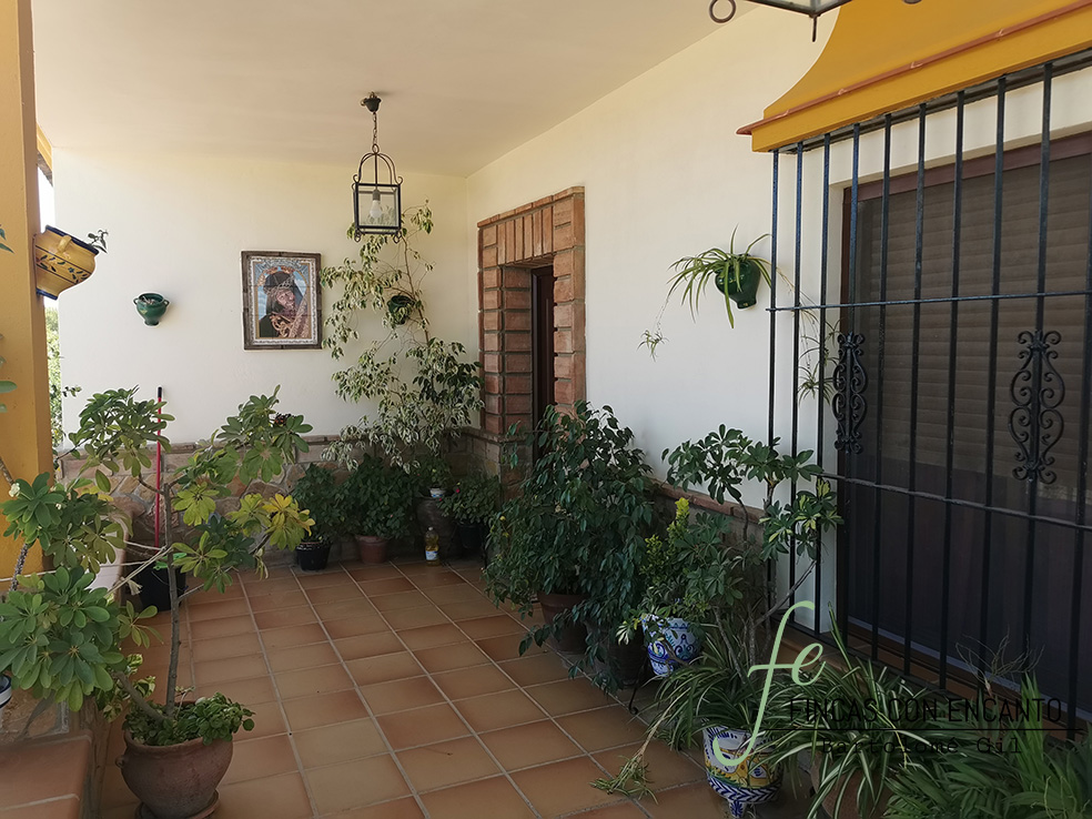 Entrada a la casa