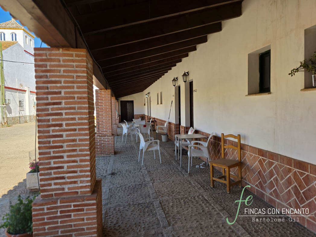 Hacienda agrícola con 30 hectáreas de regadío en Los Rosales